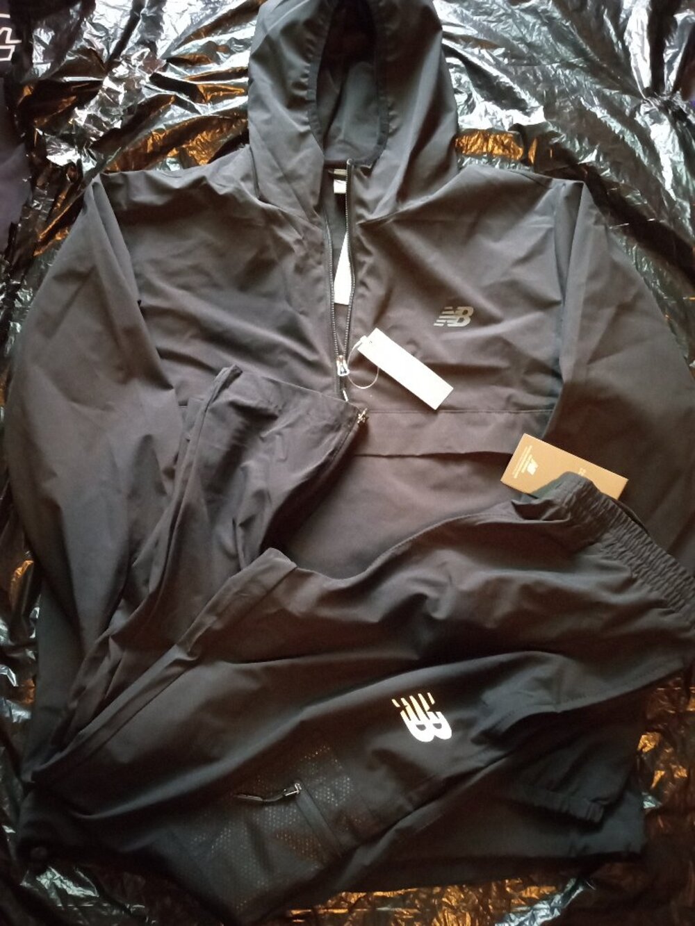 New Balance Black Nylon Anorak and Pants Mens Small (NWT)